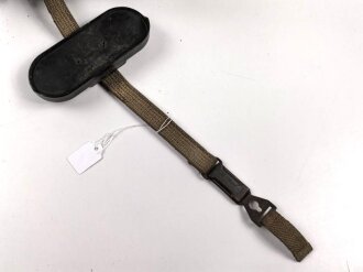 Richtungsweiser-Fernrohr "Rm.- F 12 x 60" für den Entfernungsmesser auf 4 Meter Basis, Gute Durchsicht, aber verschmutzt. Originallack, der Gummi angetrocknet. Ungereinigtes Stück