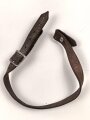 Luftwaffe, Stahlhelm Kinnriemen für Modell 1935. Gebraucht, vermutlich mit Schuhcreme nochmals "gebräunt"