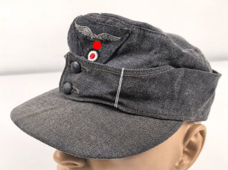 Luftwaffe, Feldmütze Modell 1943 für Mannschaften. Späte, " leichte " Ausführung. Leicht angeschmutzt, Kopfgrösse gemessen 54