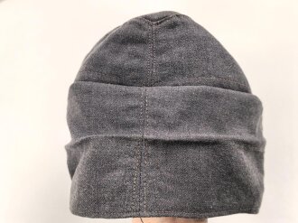 Luftwaffe, Feldmütze Modell 1943 für Mannschaften. Späte, " leichte " Ausführung. Leicht angeschmutzt, Kopfgrösse gemessen 54