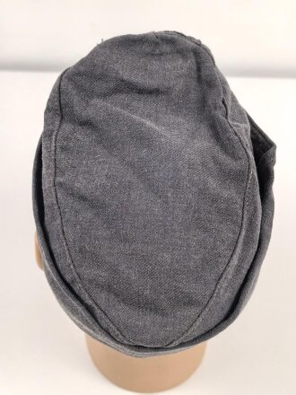 Luftwaffe, Feldmütze Modell 1943 für Mannschaften. Späte, " leichte " Ausführung. Leicht angeschmutzt, Kopfgrösse gemessen 54