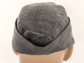 Luftwaffe, Feldmütze Modell 1943 für Mannschaften. Späte, " leichte " Ausführung. Leicht angeschmutzt, Kopfgrösse gemessen 54