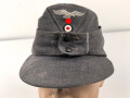 Luftwaffe, Feldmütze Modell 1943 für Mannschaften. Späte, " leichte " Ausführung. Leicht angeschmutzt, Kopfgrösse gemessen 54