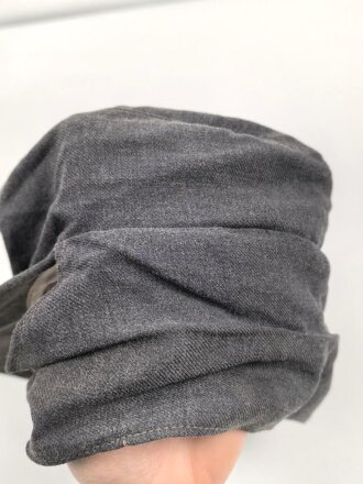 Luftwaffe, Feldmütze Modell 1943 für Mannschaften. Späte, " leichte " Ausführung. Leicht angeschmutzt, Kopfgrösse gemessen 54