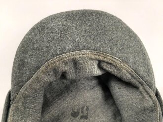 Heer, Feldmütze Modell 1943 für Mannschaften. Italienische Fertigung, typische lackierte Holzknöpfe,  Kopfgrösse 56