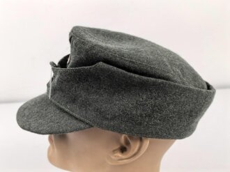 Heer, Feldmütze Modell 1943 für Mannschaften. Italienische Fertigung, typische lackierte Holzknöpfe,  Kopfgrösse 56