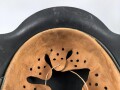 Luftwaffe, Stahlhelm Modell 1942.  In allen Teilen original und zusammengehörig, Hersteller ET66. Ungereinigtes Stück, das Hakenkreuz vollständig erhalten