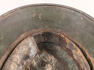 1. Weltkrieg, Stahlhelm Modell 1916. Ungereinigtes Souvenir eines amerikanischen Soldaten im 1. Weltkrieg