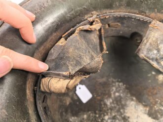 1. Weltkrieg, Stahlhelm Modell 1916. Ungereinigtes Souvenir eines amerikanischen Soldaten im 1. Weltkrieg