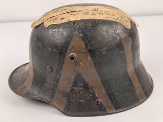 1. Weltkrieg, Stahlhelm Modell 1916. Ungereinigtes...