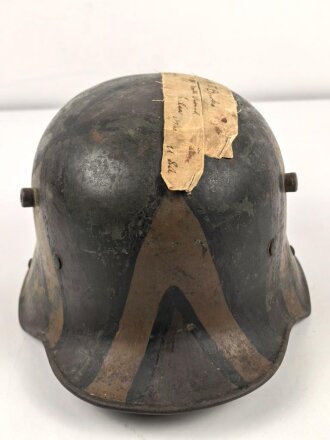 1. Weltkrieg, Stahlhelm Modell 1916. Ungereinigtes Souvenir eines amerikanischen Soldaten im 1. Weltkrieg