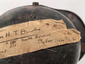 1. Weltkrieg, Stahlhelm Modell 1916. Ungereinigtes Souvenir eines amerikanischen Soldaten im 1. Weltkrieg