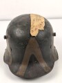 1. Weltkrieg, Stahlhelm Modell 1916. Ungereinigtes Souvenir eines amerikanischen Soldaten im 1. Weltkrieg