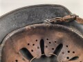 Luftwaffe, Stahlhelm Rautarn Modell 1935. In allen Teilen original und zusammengehörig, Hersteller  nicht sichtbar, 64er Glocke. Ungereinigtes Stück
