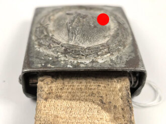 Afrikakorps Luftwaffe, Koppelschloss mit weisser Webzunge. Eisen, Hersteller GB. Getragenes Stück, der Hakenfang abgerissen.