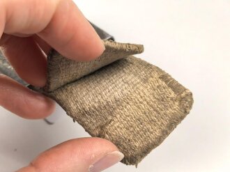 Afrikakorps Luftwaffe, Koppelschloss mit weisser Webzunge. Eisen, Hersteller GB. Getragenes Stück, der Hakenfang abgerissen.