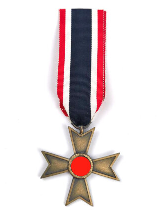 Kriegsverdienstkreuz 2. Klasse ohne Schwerter ,Hersteller "15" im Bandring für Friedrich Orth , Wien. In der zugehörigen Tüte