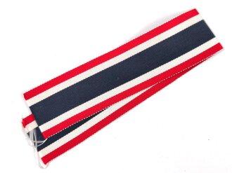 Kriegsverdienstkreuz 2. Klasse ohne Schwerter , kein Hersteller  im Bandring. Original verpackt,  In der zugehörigen Tüte, der Hersteller ausgeschnitten