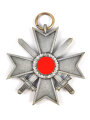 Kriegsverdienstkreuz 2. Klasse mit Schwertern , Hersteller "53" im Bandring für Glaser & Sohn Dresden. Ungetragenes Stück, in der originalen Verpackung und zugehörigen Tüte