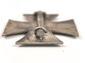 Eisernes Kreuz 1. Klasse 1939,  unmarkiertes Stück.  Der Eisenkern zu 100% geschwärzt