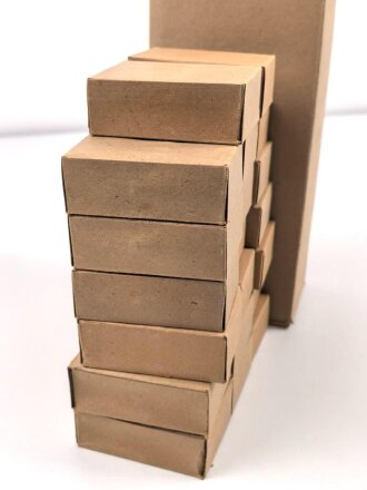 Pappkasten für 300 Schuss Munition 8 x 57 ( für k98 ) . 20 Pappschachteln enthalten, alles zusammengehörig. OHNE Inhalt - Complete matching set for 300 k98 rounds, EMPTY BOXES