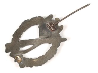 Infanteriesturmabzeichen in silber, Zink versilbert