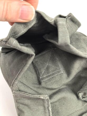 Koppeltasche für einen Ersatz Gasmaskenfilter der Wehrmacht, datiert 1943