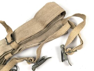 Paar Steigfelle für Ski der Wehrmacht. So bei der Gebirgstruppe geführt. Sehr guter Zustand