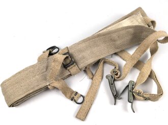 Paar Steigfelle für Ski der Wehrmacht. So bei der Gebirgstruppe geführt. Sehr guter Zustand