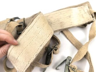 Paar Steigfelle für Ski der Wehrmacht. So bei der Gebirgstruppe geführt. Sehr guter Zustand