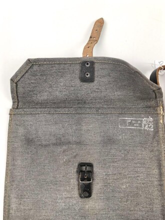 Wehrmacht, Beutel für Gewehrgranaten . Graue Ausführung datiert 1942, ungebrauchtes Stück mit leichten Lagerspuren