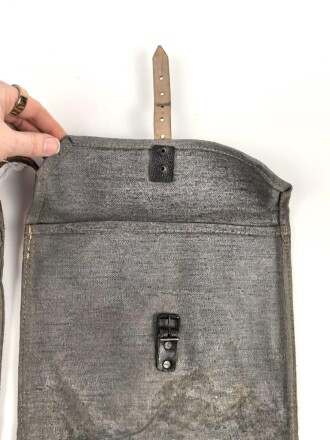 Wehrmacht, Beutel für Gewehrgranaten . Graue Ausführung datiert 1942, ungebrauchtes Stück mit leichten Lagerspuren