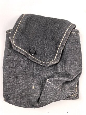 Blaue Webleinentasche Wehrmacht, für mich nicht zuzuordnen, Maße etwa 13 x 16 x 7cm