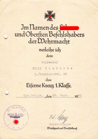 Gruppe Verleihungsurlunden für einen Angehörigen im Pionier Btl. 22