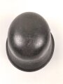Heer , Stahlhelm Modell 1942 , Originallack, 66er Glockengrösse. Das Innenfutter wurde mal gewechselt und erscheint für den Helm ein wenig zu klein