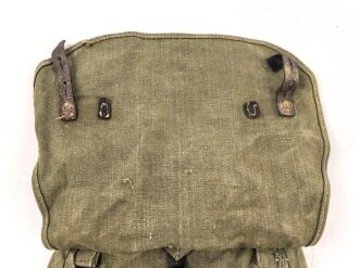 Brotbeutel für Angehörige des Heeres, stark getragenes Stück.