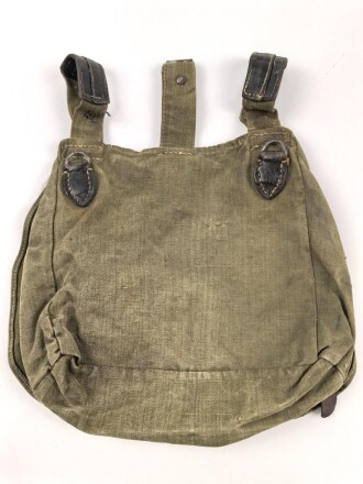 Brotbeutel für Angehörige des Heeres, stark getragenes Stück.