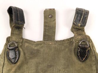 Brotbeutel für Angehörige des Heeres, stark getragenes Stück.
