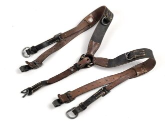 Koppeltragegestell für Angehörige des Heeres, Getragenes Stück mit Reichsbetriebsnummer, Endstück in später Ausführung