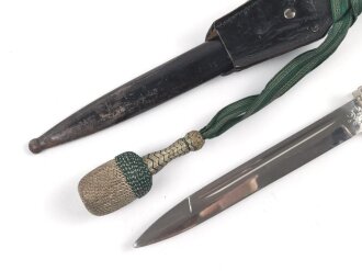 Extraseitengewehr KS98 für einen Unteroffizier des Heeres. Guter Zustand, im Lacklederkoppelschuh mit Seitengewehrtroddel