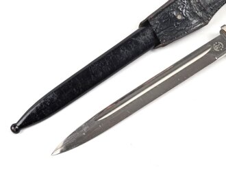 Extraseitengewehr KS98 Wehrmacht. Guter Gesamtzustand, saubere Klinge von Claas Solingen. Im Lacklederkoppelschuh, dieser auf einer Seite leicht ausgerissen