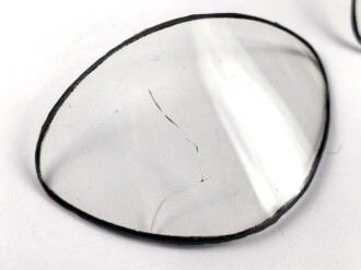 Behälter samt leicht defekten Ersatzgläsern für die Kradmelderbrille der Wehrmacht