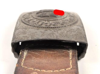 Heer, Koppelschloss für Mannschaften . Eisen lackiert, an Lederzunge von Noeller Lüdenscheid 1940, getragenes Stück