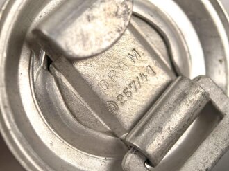 Polizei III.Reich, Aluminiumschloss für eine Feldbinde für Führer.  Guter Zustand, die Kanten und das Hakenkreuz poliert
