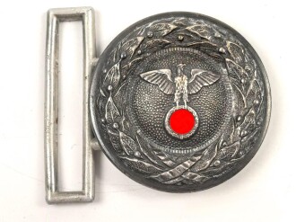 Deutscher Luftsportverband DLV / Reichsluftschutzbund. Nickelschloss für die Führerfeldbinde. Das Hakenkreuz nicht geschwärzt, sehr guter Zustand