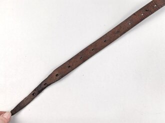 Bauchgurt für den Rucksack für Gebirgstruppen der Wehrmacht, getragenes Stück, Gesamtlänge 129cm
