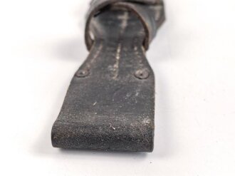 Koppelschuh zum Seitengewehr M84/98 zum k98 der Wehrmacht. Getragenes Stück mit RF Nummer