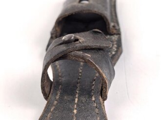 Koppelschuh zum Seitengewehr M84/98 zum k98 der Wehrmacht. Getragenes Stück mit RF Nummer