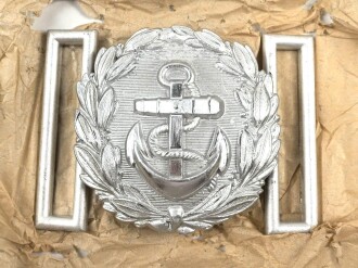 Kriegsmarine Schloß für die Paradefeldbinde der Beamten. Aluminium 60mm, Original verpacktes Stück