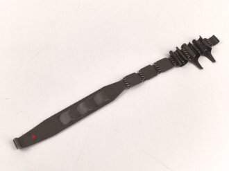 Einführstück für 50 Schuss Gurt MG34/42 der Wehrmacht. Hersteller acu41
